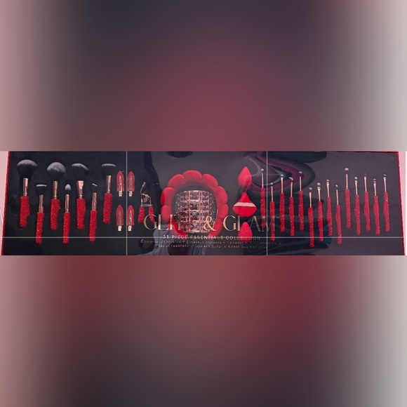 Red 31-Piece Essentials Collection